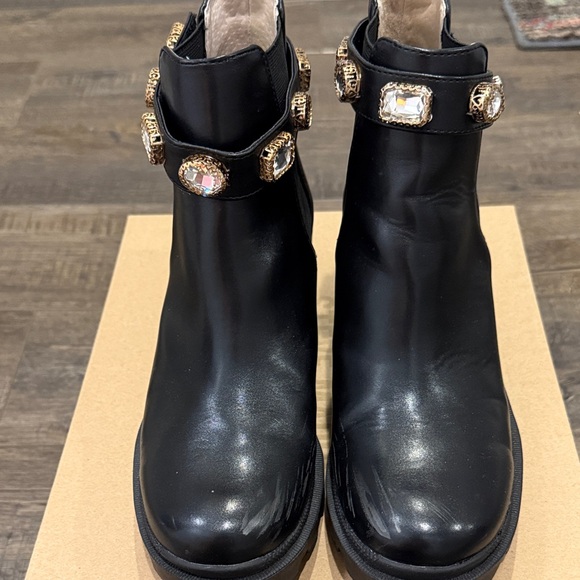 Steve Madden Amulet Black Embellished Ankle Boots - Picture 2 of 5